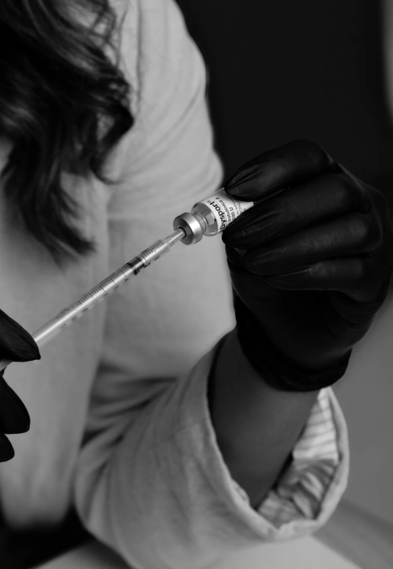 <p>PDRN Glow Ampoule vs PDRN-Injektionen</p>